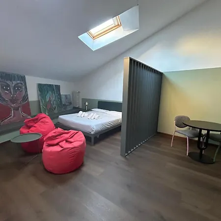 Apartment Arena, Center, Hospital - 